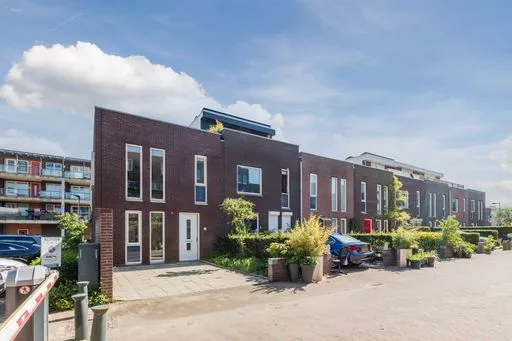 Woning te koop: Edward Masseystraat, Steigereiland-Zuid Amsterdam