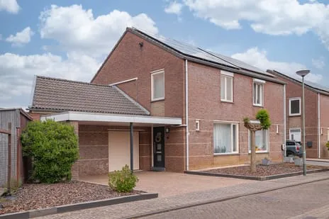 Tussenwoning te koop: Eeckersteghe 18, Elsloo Elsloo (Li)