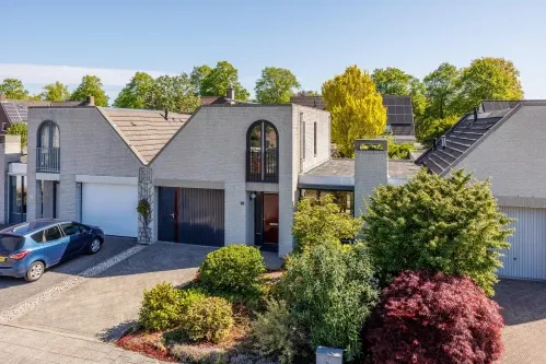 Tussenwoning te koop: Eegt 16, Zoggel Uden