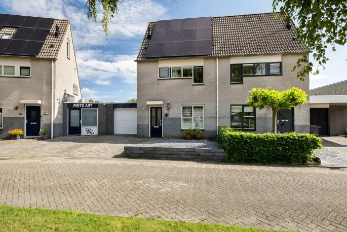 Tussenwoning te koop: Eekhoornslag 37, De Kleuven Assen