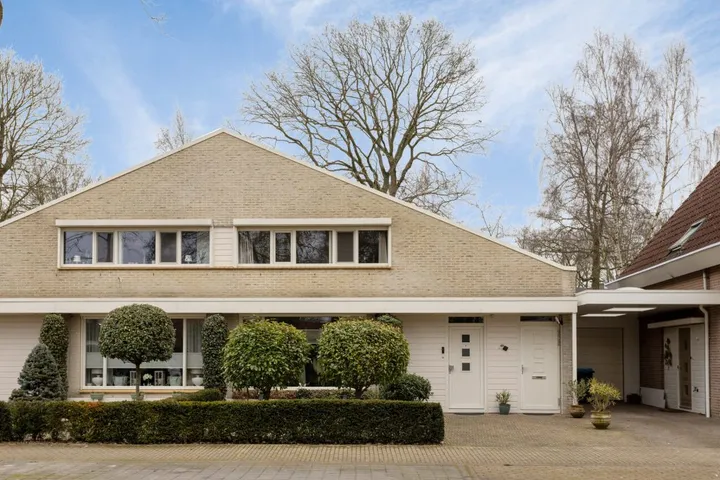 Tussenwoning te koop: Eekmaatlaan 43, Eekmaat West Enschede