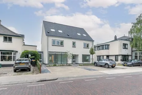 Tussenwoning te koop: Eemnesserweg 23, Centrum Baarn