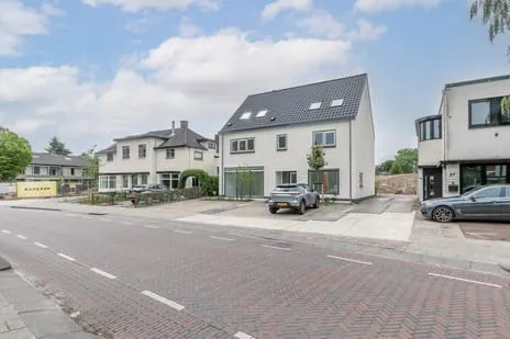 Hoekwoning te koop: Eemnesserweg 23A, Centrum Baarn