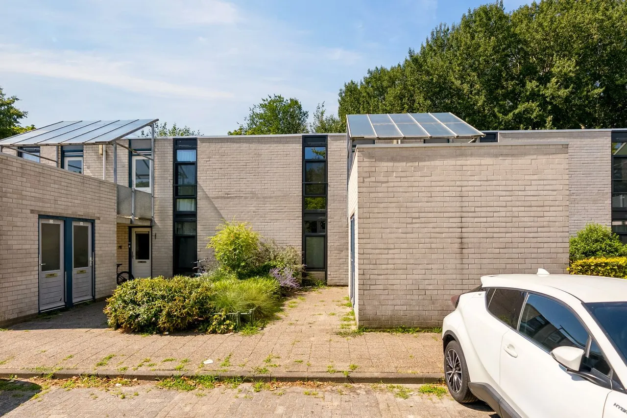 Appartement te koop: Eemplein 27, Almere