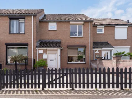 Tussenwoning te koop: Eemstraat 23, Beersdal Heerlen