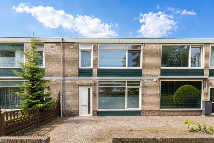 Terraced house for sale: Eemstraat 87, Rivierenkwartier Apeldoorn