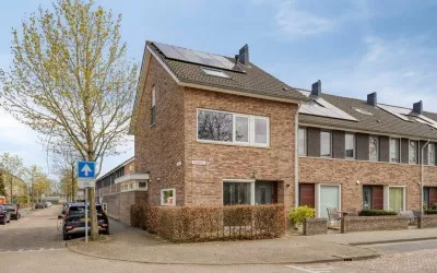 Hoekwoning te koop: Eendenplas 34, Haarwijk Oost Gorinchem