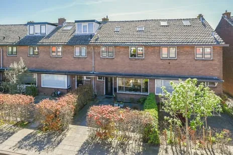 Tussenwoning te koop: Eendrachtlaan 75, Breukelen Midden Breukelen