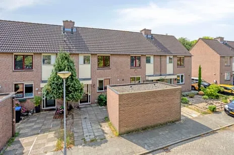 Tussenwoning te koop: Eendrachtspolder 28, Maasstroom 'S-Hertogenbosch
