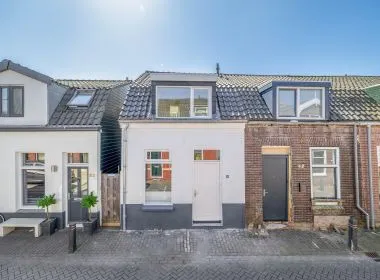 Vrijstaande woning te koop: Eendrachtstraat 30, Rosmolenbuurt West Zaandam