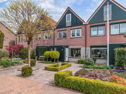 Tussenwoning te koop: Eenhoornplaat 13, Emmeloord-Espelervaart-Espelervaart West Emmeloord