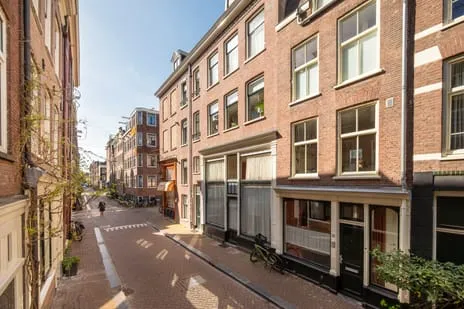 Studio for sale: Eerste Goudsbloemdwarsstraat 14-1, Driehoekbuurt Amsterdam