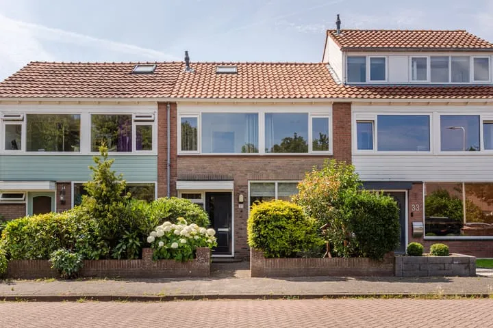 Tussenwoning te koop: Eerste Groenelaan 35, Oranjebuurt Castricum