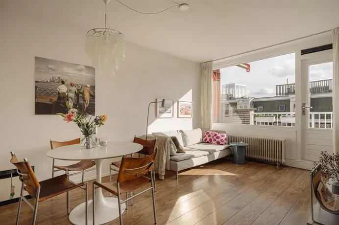 Studio te koop: Eerste Jan Steenstraat 75A, Amsterdam