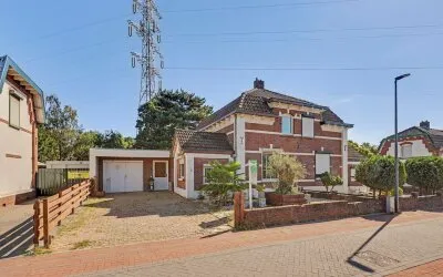 Twee-onder-één-kap te koop: Eerste Oosterstraat 9, Heerlen