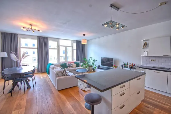 Woning te huur: Eerste Constantijn Huygensstraat, Helmersbuurt-Oost Amsterdam