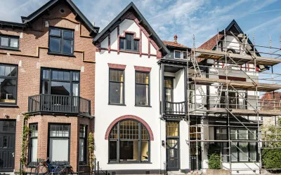 Tussenwoning te koop: Eerste Emmastraat 10, Koninginnebuurt Haarlem