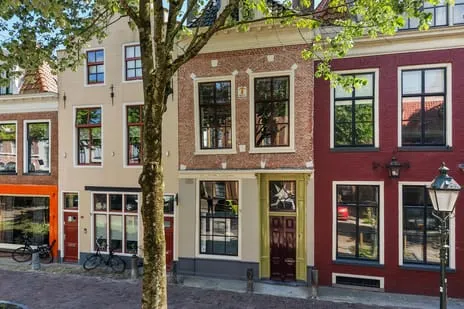 Tussenwoning te koop: Eewal 78, De Waag Leeuwarden