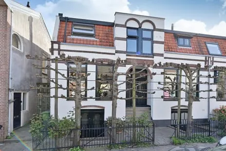 Hoekwoning te koop: Egelantierstraat 39, Bloemenkwartier Noord Hilversum