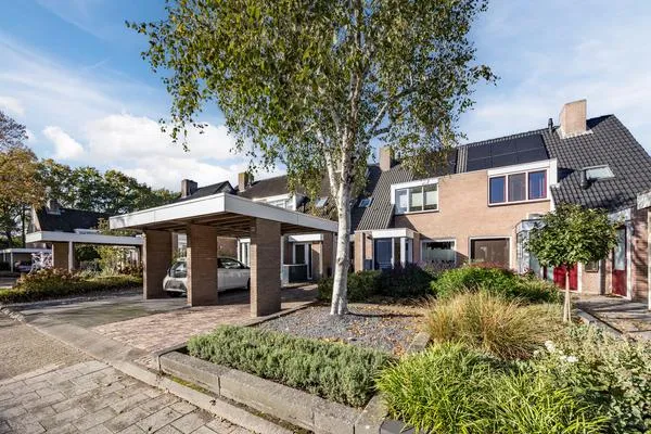 Tussenwoning te koop: Egeraandijk 49, Kortendijk C Roosendaal