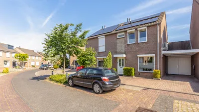 Tussenwoning te koop: Eglantier 30, De Hemelder Brunssum