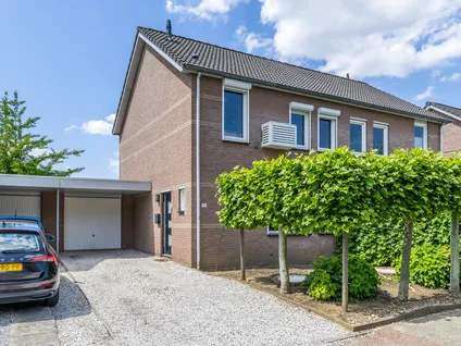 Tussenwoning te koop: Eglantier 51, De Hemelder Brunssum