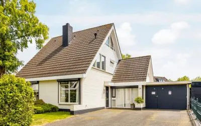 Vrijstaande woning te koop: Eglantierhof 28, Hoogvonderen Roermond