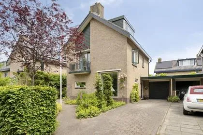 Twee-onder-één-kap te koop: Eiberlaan 20, Hoevelaken-Overhorst Hoevelaken