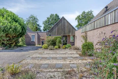 Tussenwoning te koop: Eidereend 43, Emmen