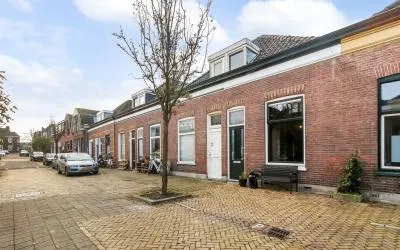 Tussenwoning te koop: Eigenhaard 39, Transvaalstraat en omgeving Dordrecht