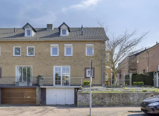 Twee-onder-één-kap te koop: Eijkerstraat 32, Margraten Margraten