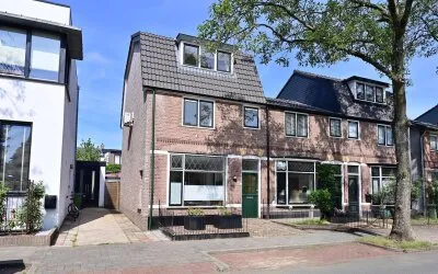 Hoekwoning te koop: Eikbosserweg 104, Bloemenkwartier Noord Hilversum