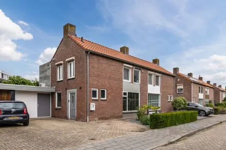 Tussenwoning te koop: Eikenhoek 9, Eikenhoek Heeswijk-Dinther
