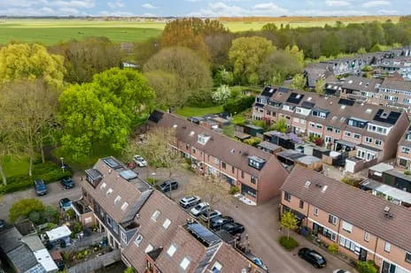 Tussenwoning te koop: Eikenhorst 13, Alphen Aan Den Rijn