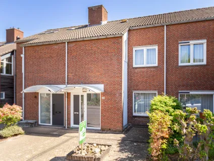 Tussenwoning te koop: Eikenhoven 43, Amby Maastricht
