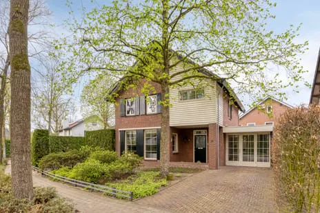Vrijstaande woning te koop: Eikenlaan 1, Bomen Goirle