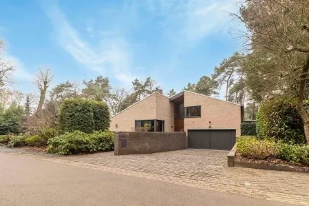 Vrijstaande woning te koop: Eikenlaan 1, Hasselderheide Velden