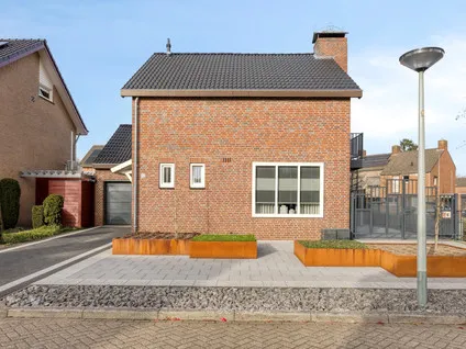Twee-onder-één-kap te koop: Eikenlaan 10, Vlodrop Vlodrop