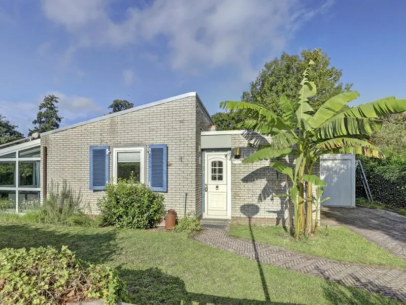 Vrijstaande woning te koop: Eikenlaan 11, Kamperland