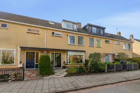 Tussenwoning te koop: Eikenlaan 31, Bomenbuurt Heerhugowaard