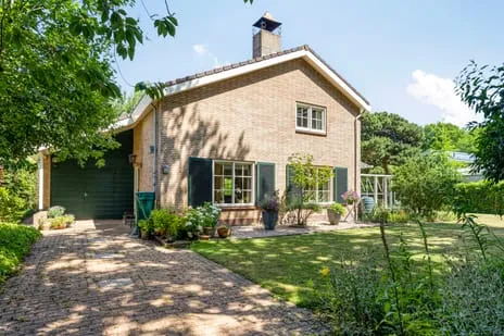 Vrijstaande woning te koop: Eikenlaan 32R, Oostkapelle