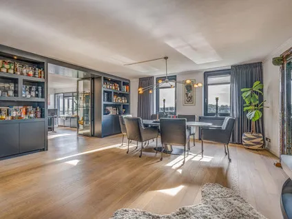 Appartement te koop: Eikenlaan 81, Voorschoten