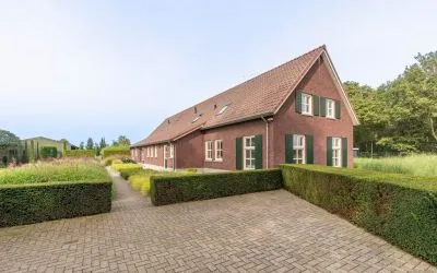 Vrijstaande woning te koop: Eikenweg 1, Landhorst