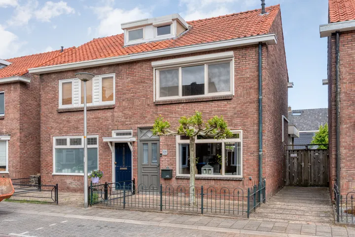 Twee-onder-één-kap te koop: Eikstraat 54, Stevenfenne Enschede