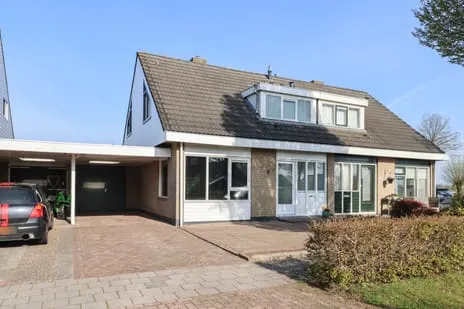 Tussenwoning te koop: Eilânsgrien 8, Earnewâld Earnewâld