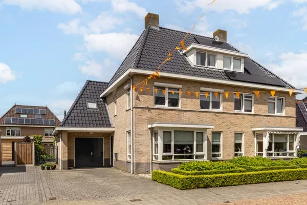 Twee-onder-één-kap te koop: Eimbrink 11, Het Onderdijks Kampen