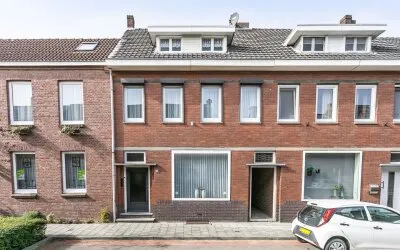 Tussenwoning te koop: Eindstraat 33, Schinveld Schinveld