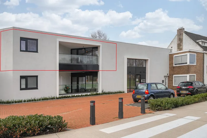 Woning te koop: Einighauserweg 15D, Geleen