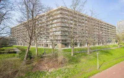 Appartement te koop: Einsteinplaats 1007, Ommoord Rotterdam