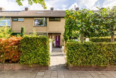 Tussenwoning te koop: Eisenhowerlaan 43, Harderwijk